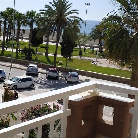Apartamento playa con vistas al mar Torre Del Mar Exterior foto