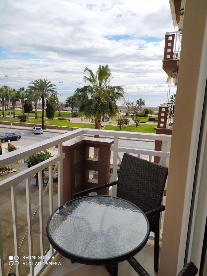 Apartamento playa con vistas al mar Torre Del Mar Exterior foto