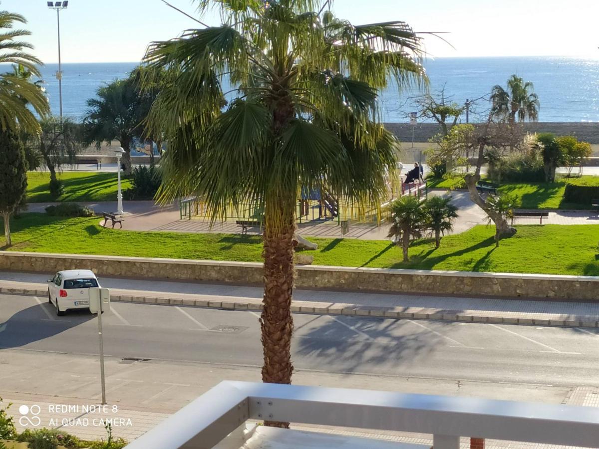 Apartamento playa con vistas al mar Torre Del Mar Exterior foto