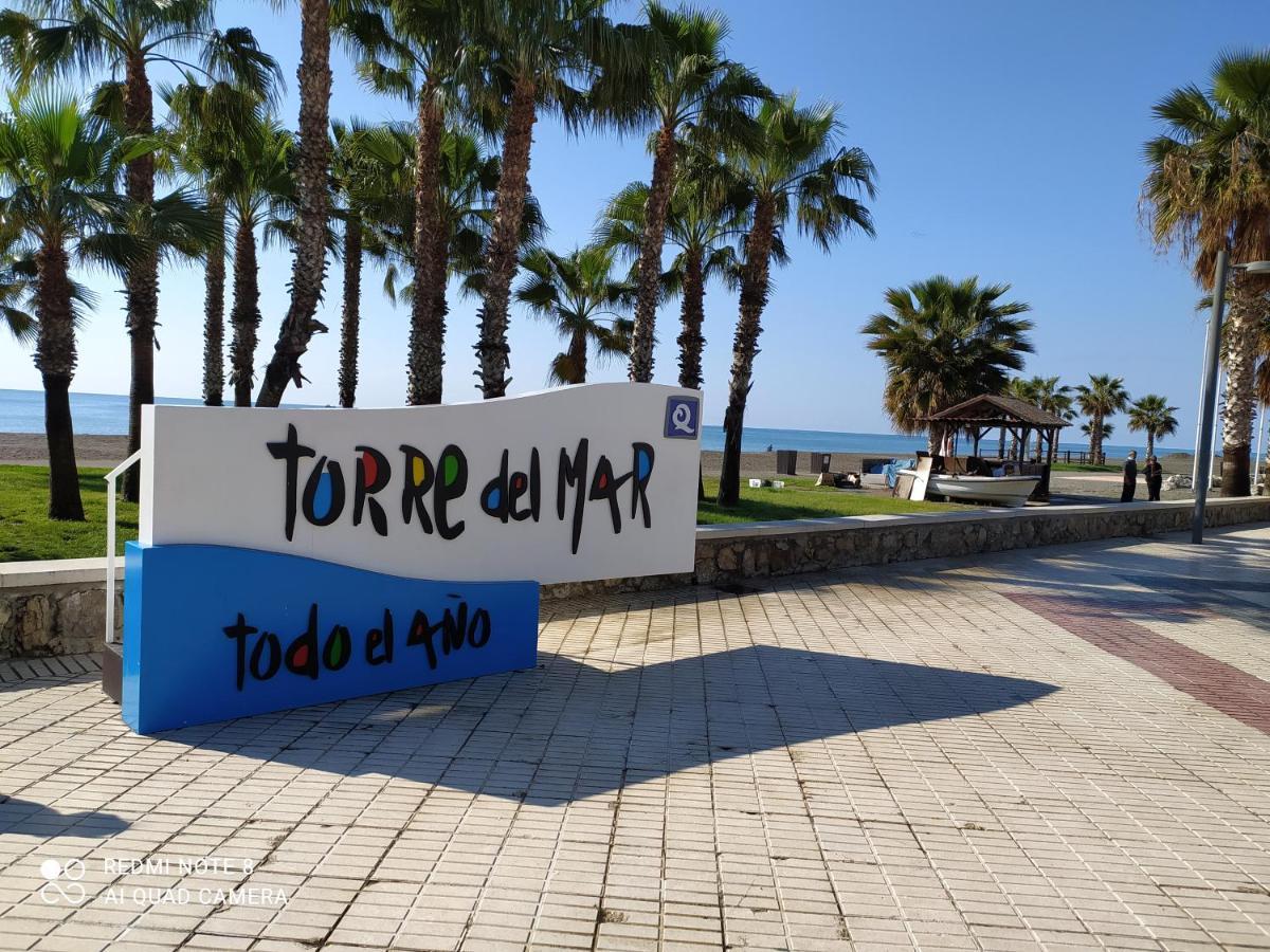 Apartamento playa con vistas al mar Torre Del Mar Exterior foto